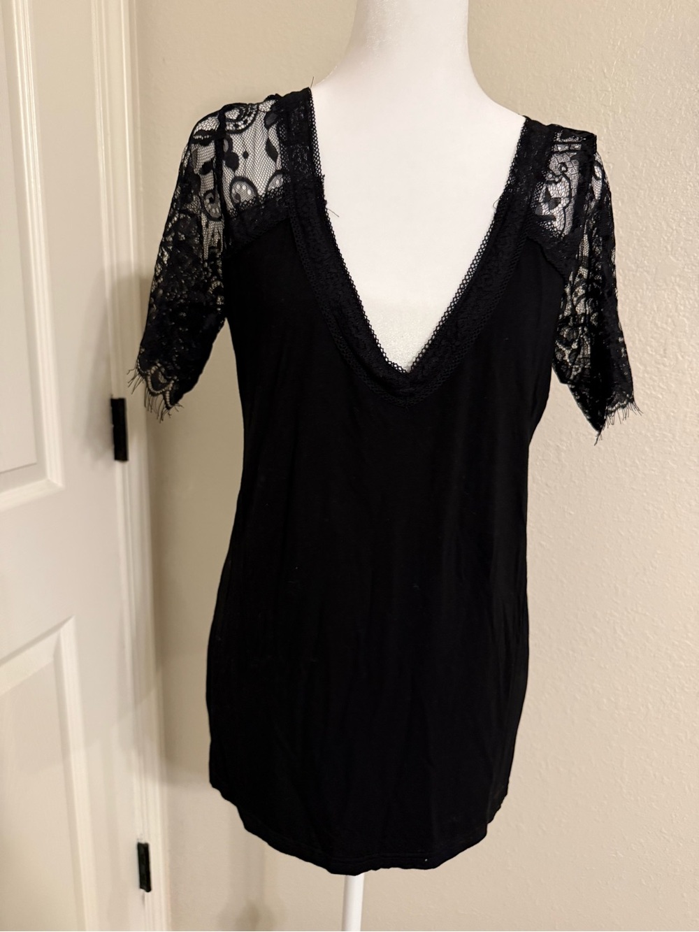 POL Black Lace-Trim V-Neck Short Sleeve Tee